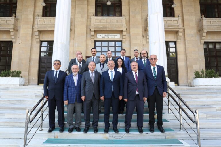Emniyet Genel Müdür Yardımcısı Adem Çakıcı ve Kızılçam Platformu Üyeleri, Gazi Üniversitesi Rektörümüz Prof. Dr. Uğur Ünal’ı Ziyaret Etti